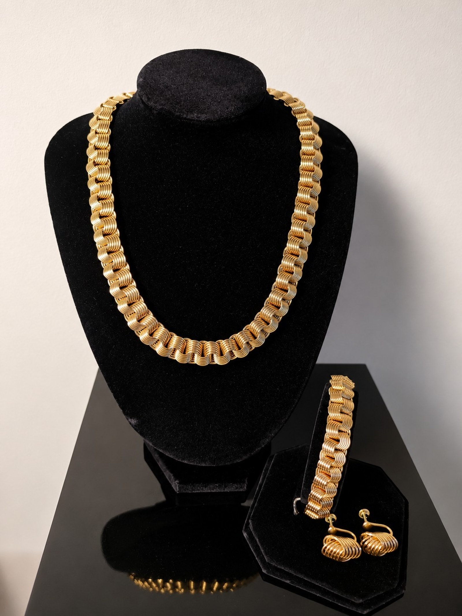 Vintage Mid Century Modern 12k Gold Filled Coil Wire Jewelry Set Necklace...